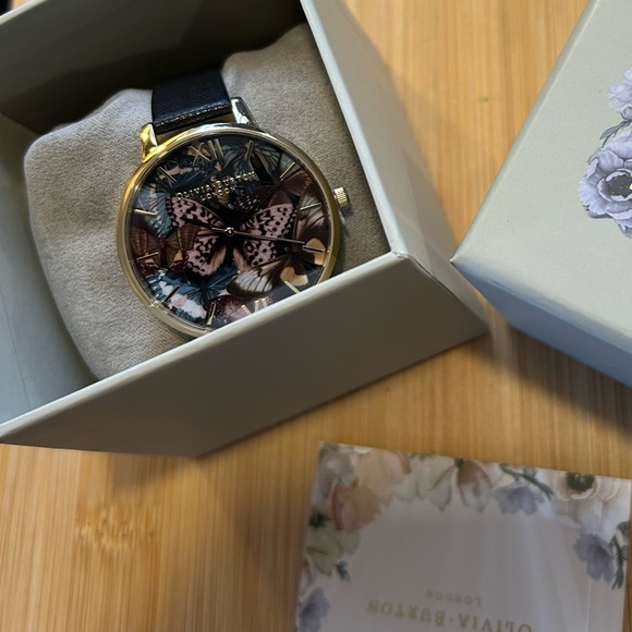 OLIVIA BURTON WATCH WITH 38mm BLACK FACE WITH BUTTERFLYS & BLAK BAND - Picture 6 of 6